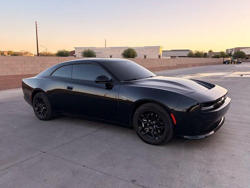Diamond Black Crystal Pearlcoat 2025 Dodge Charger Daytona R/T