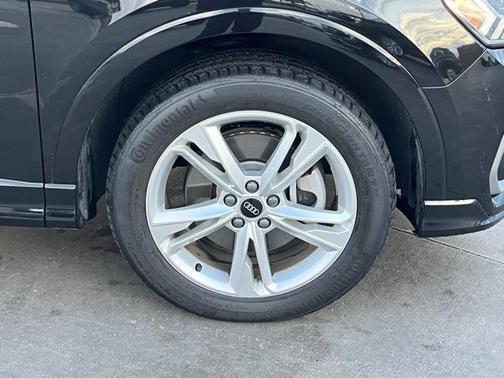 2023 Audi Q3 Premium 45 TFSI S line quattro Tiptronic