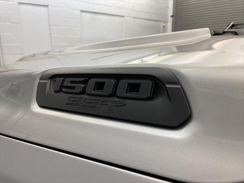 2025 RAM 1500 Warlock Crew Cab 4x4 5'7' Box
