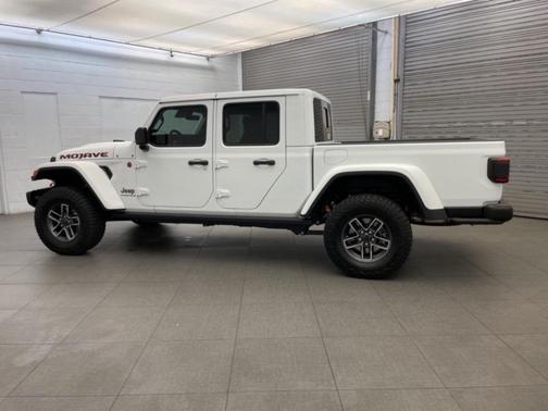 2025 Jeep Gladiator Mojave X