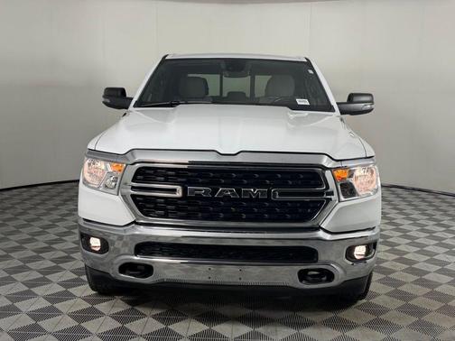 Bright White Clearcoat 2023 RAM 1500 Big Horn/Lone Star