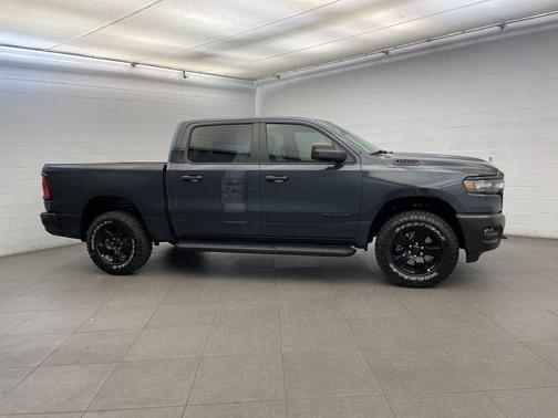 2026 RAM 1500 Warlock Crew Cab 4x4 5'7' Box