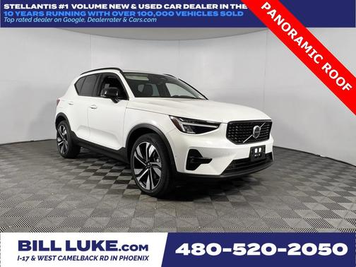 2025 Volvo XC40 B5 Plus Dark Theme