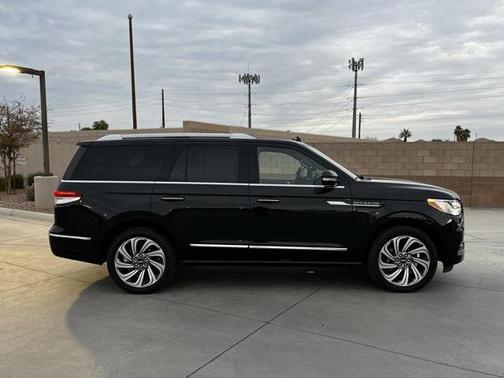 2024 Lincoln Navigator Reserve