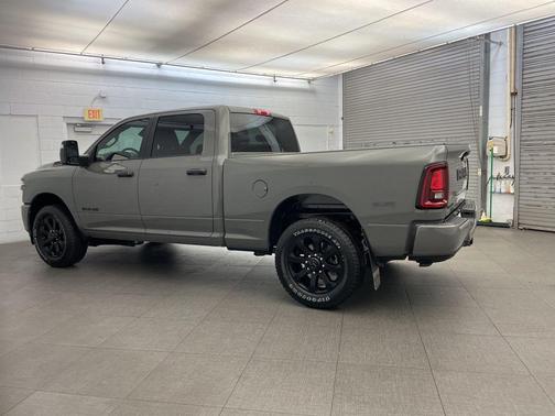2026 RAM 2500 Big Horn Crew Cab 4x2 6'4' Box