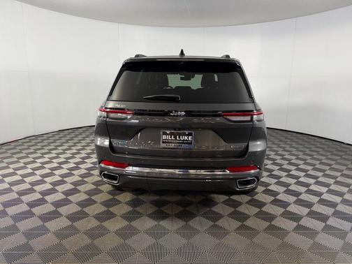Baltic Gray Metallic Clearcoat 2022 Jeep Grand Cherokee 4xe Overland