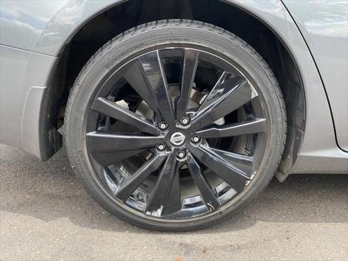 2022 Nissan Altima SR FWD