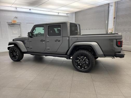 2025 Jeep Gladiator Nighthawk