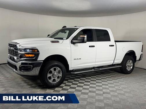 Bright White Clearcoat 2025 RAM 2500 Big Horn Crew Cab 4x4 6'4' Box