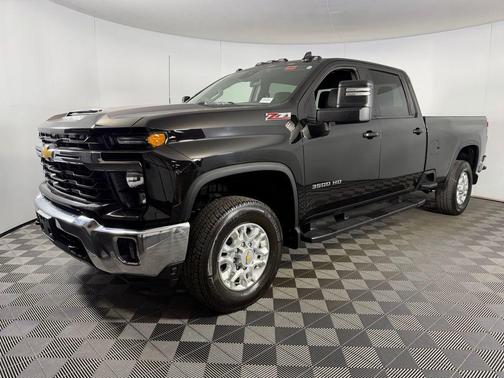 2024 Chevrolet Silverado 3500 LT