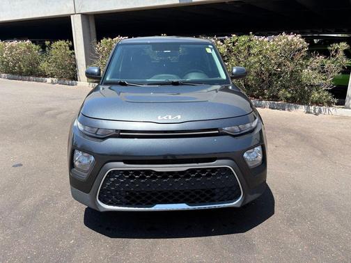 Gravity Gray 2022 Kia Soul LX