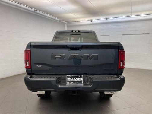 2026 RAM 2500 Laramie Crew Cab 4x4 6'4' Box