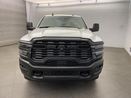 2025 RAM 2500 Tradesman Crew Cab 4x4 8' Box