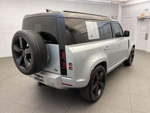 2022 Land Rover Defender 110 XS Edition