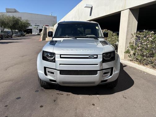 2022 Land Rover Defender 110 XS Edition