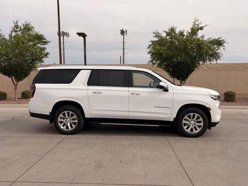 Summit White 2023 Chevrolet Suburban Premier