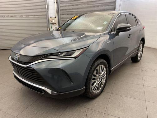 Coastal Gray Metallic 2021 Toyota Venza Limited