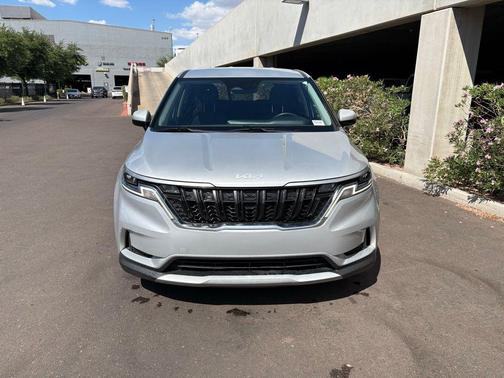 2022 Kia Carnival LX