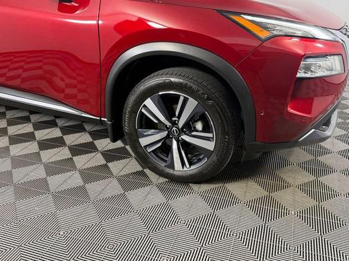 Scarlet 2023 Nissan Rogue SL