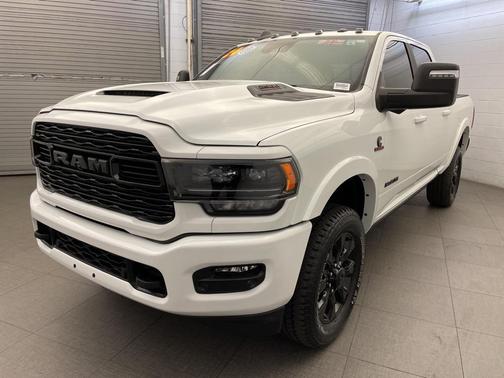 2024 RAM 2500 Limited Crew Cab 4x4 6'4' Box