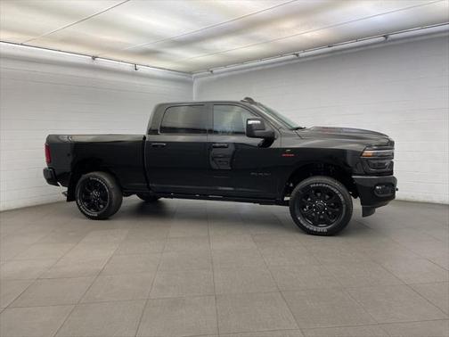 2025 RAM 2500 Laramie Crew Cab 4x4 6'4' Box