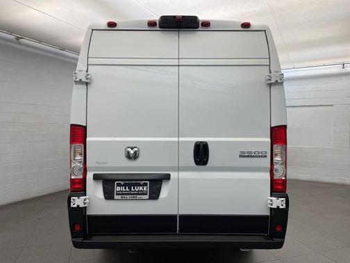 Bright White Clearcoat 2026 RAM ProMaster 3500 High Roof