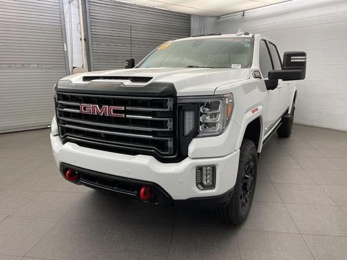 2023 GMC Sierra 2500 AT4