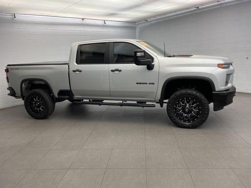 2022 Chevrolet Silverado 2500 Custom