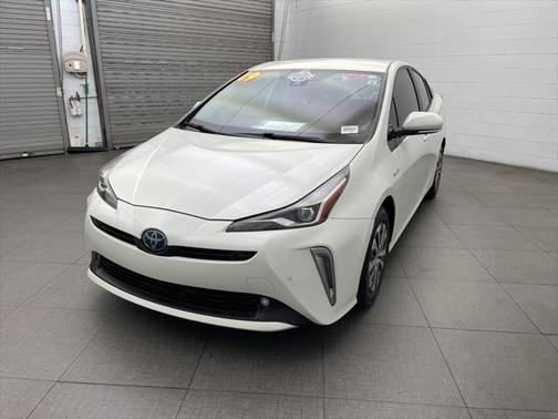2019 Toyota Prius LE