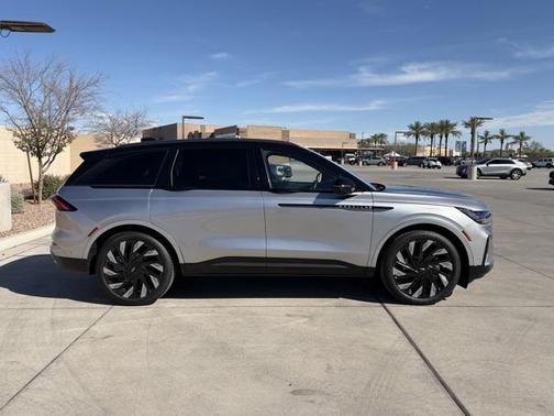 2024 Lincoln Nautilus Reserve