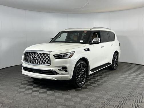 2024 INFINITI QX80 SENSORY AWD