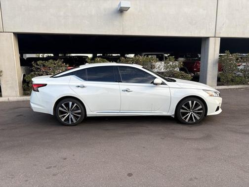 2020 Nissan Altima Platinum Intelligent AWD