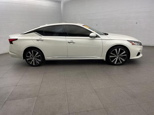 2020 Nissan Altima Platinum Intelligent AWD