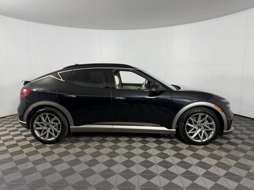 2025 Genesis GV60 Advanced AWD