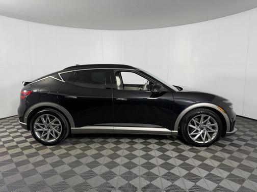 2025 Genesis GV60 Advanced AWD