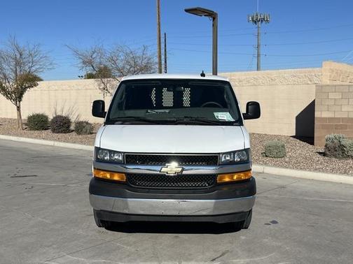 2024 Chevrolet Express 2500 RWD 2500 Regular Wheelbase WT