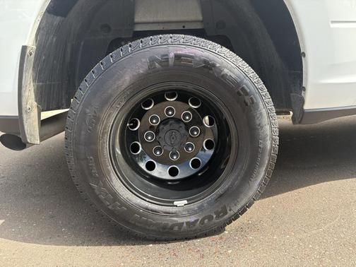 2024 RAM 3500 Laramie Crew Cab 4x4 8' Box