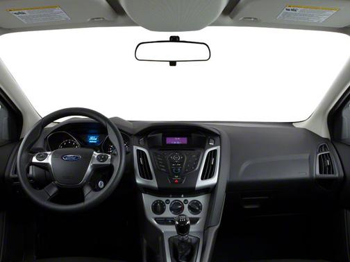 Tuxedo Black Metallic 2013 Ford Focus SE