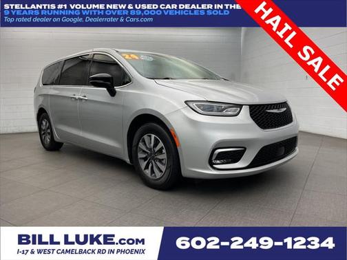 2024 Chrysler Pacifica Hybrid Select