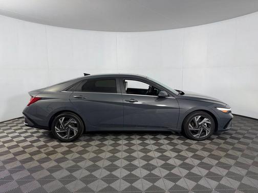 Ecotronic Gray Pearl 2024 Hyundai ELANTRA HEV Limited