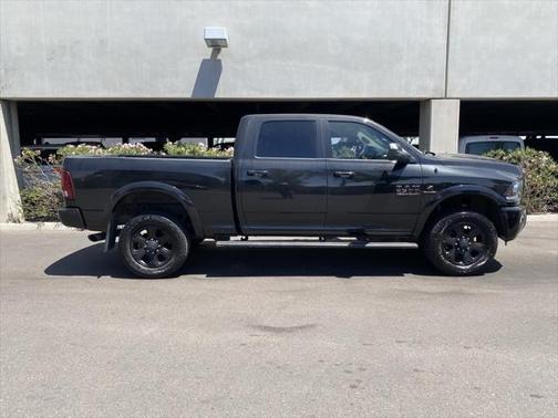 2018 RAM 2500 Laramie Crew Cab 4x4 6'4' Box