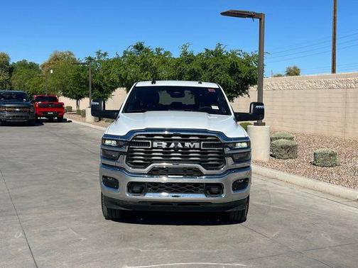 Bright White Clearcoat 2025 RAM 2500 Big Horn Crew Cab 4x4 6'4' Box