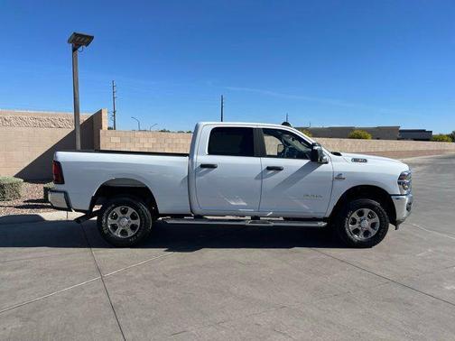Bright White Clearcoat 2025 RAM 2500 Big Horn Crew Cab 4x4 6'4' Box