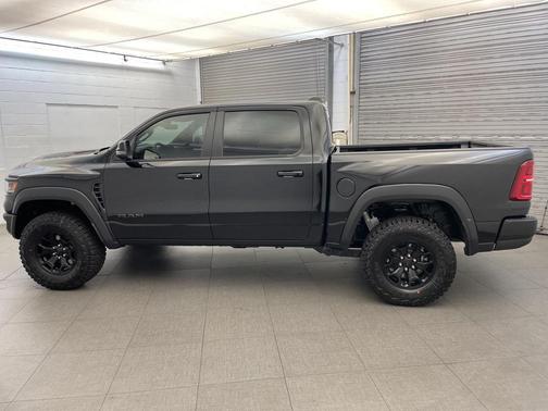 2026 RAM 1500 RHO Crew Cab 4x4 5'7' Box