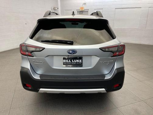 Ice Silver Metallic 2024 Subaru Outback Limited XT
