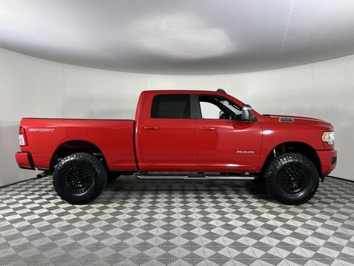 2024 RAM 2500 Big Horn Crew Cab 4x4 6'4' Box