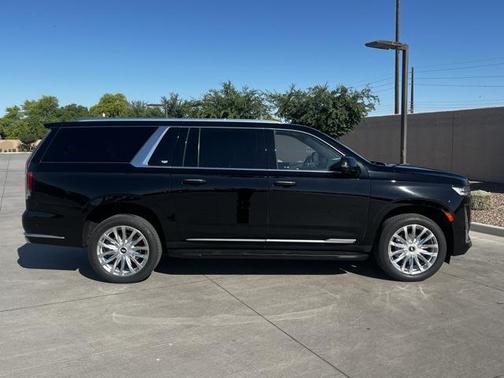 2023 Cadillac Escalade ESV Premium Luxury