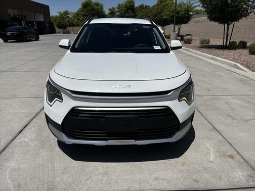 2024 Kia Niro LX