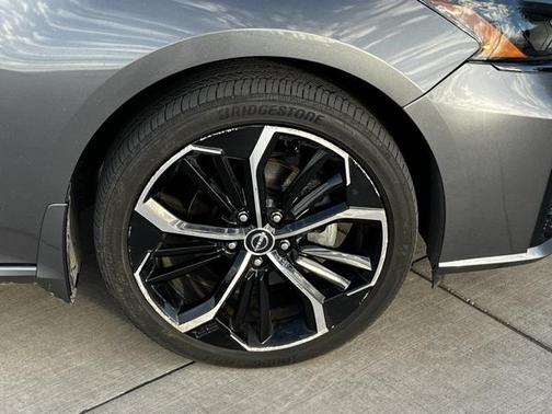 2023 Nissan Altima SR Intelligent AWD