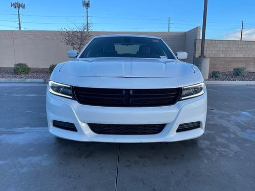 Photo 2 of 44 of 2021 Dodge Charger SXT